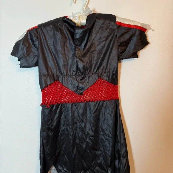 Spirit Cheerless Leader Costume with Red and Black Details‎ - Picture 6 of 7